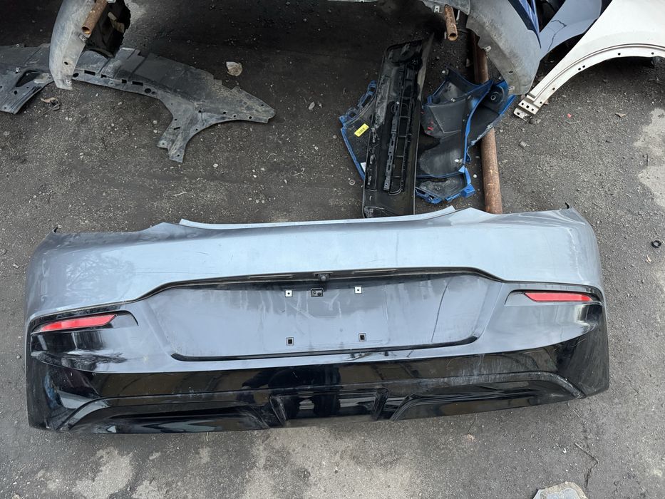 Задній бампер Chevrolet Volt 2 usa