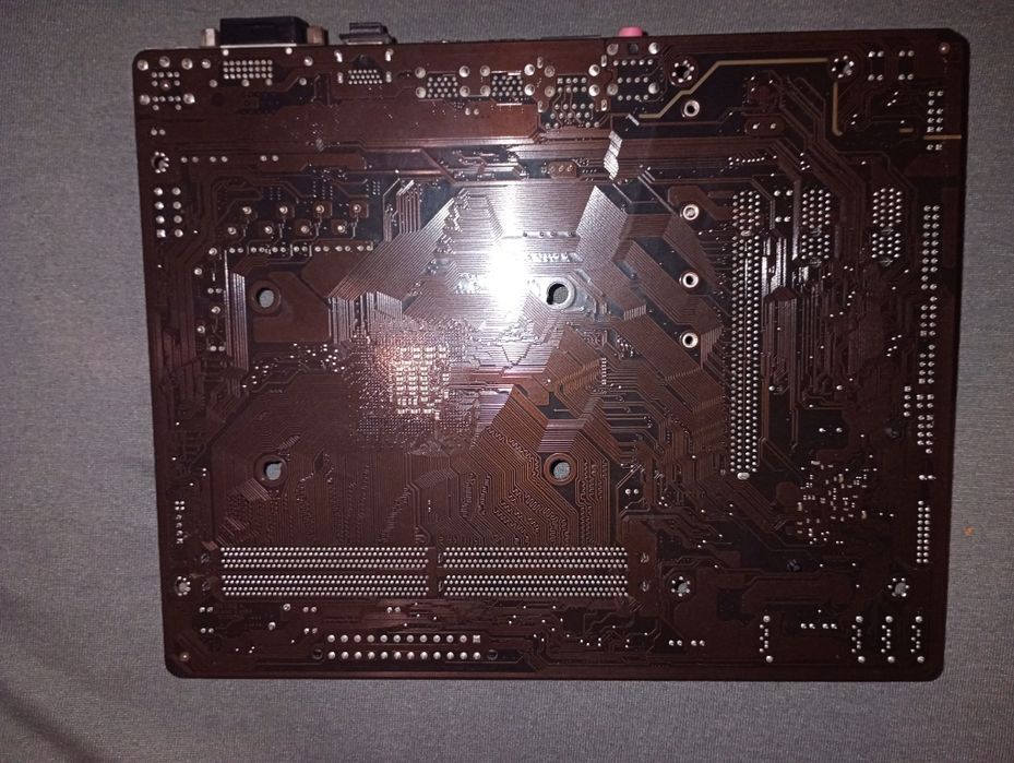 Płyta główna Gigabyte GA-A320M-H + AMD RYZEN 5 3400G