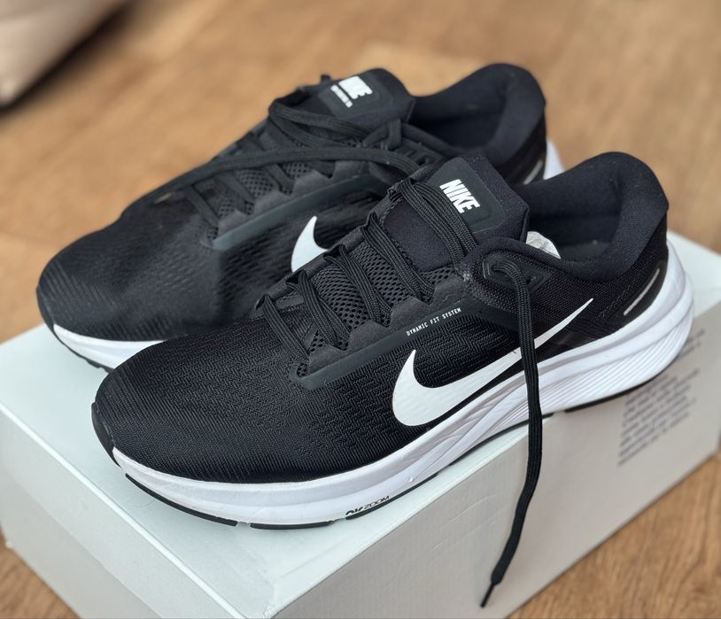 Чоловічі кросівки Nike zoom structure 24