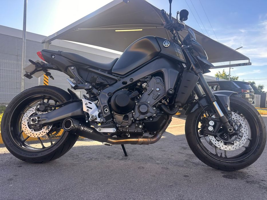 Yamaha MT09 imaculada