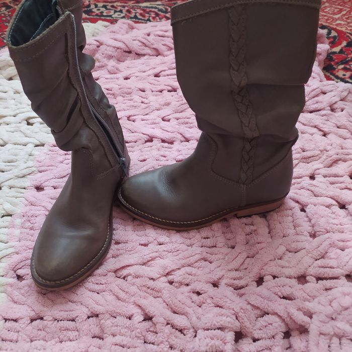 Детские сапоги осенние , кожа.