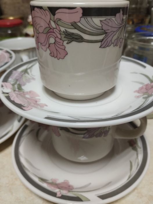 Винтажные:Немецкие,Китайские,Английские чашки,блюдца.