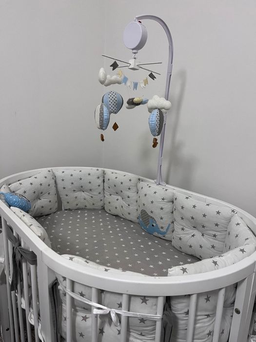 Мобіль в дитяче ліжечко