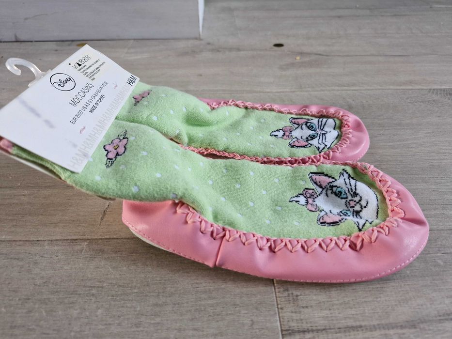 Kapcie buciki bambosze kotek Marie Disney r.26-27 HM Nowe