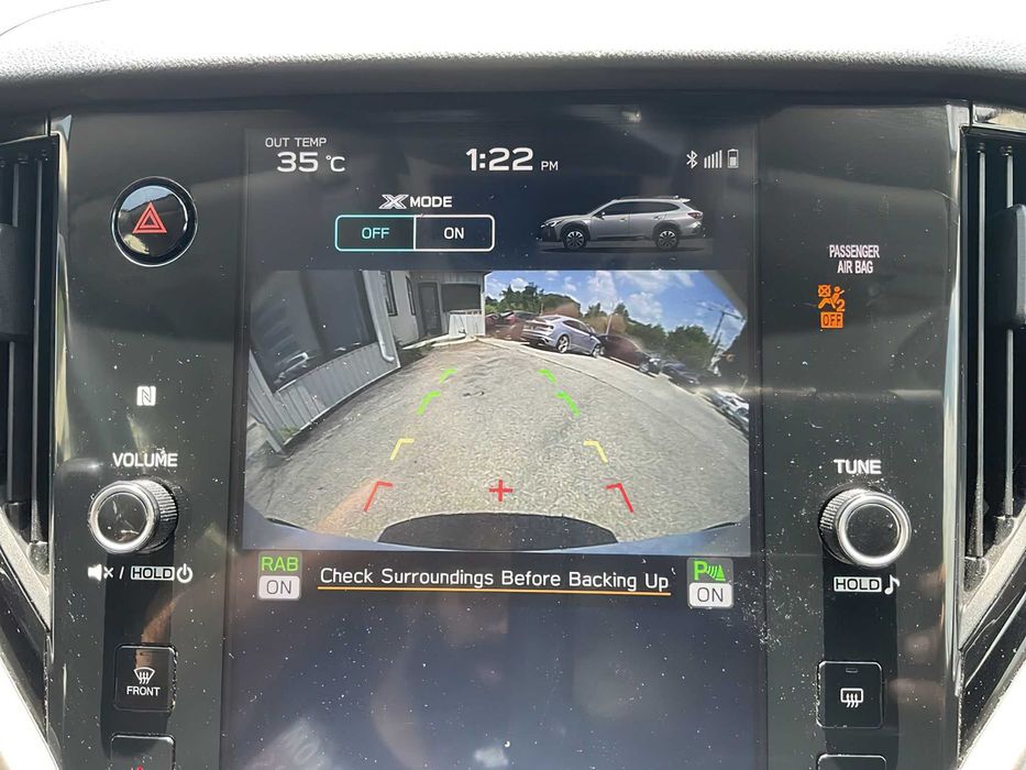 Subaru Outback      2024