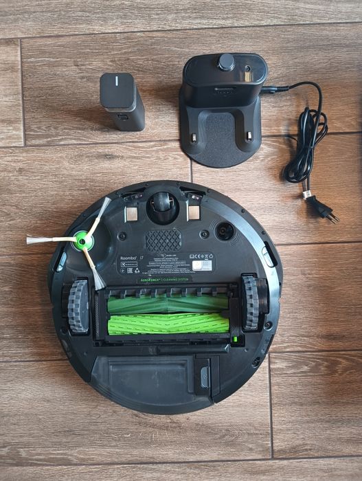 iRobot Roomba i7