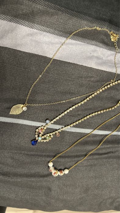 Łańcuszki i bransoletka , biżuteria