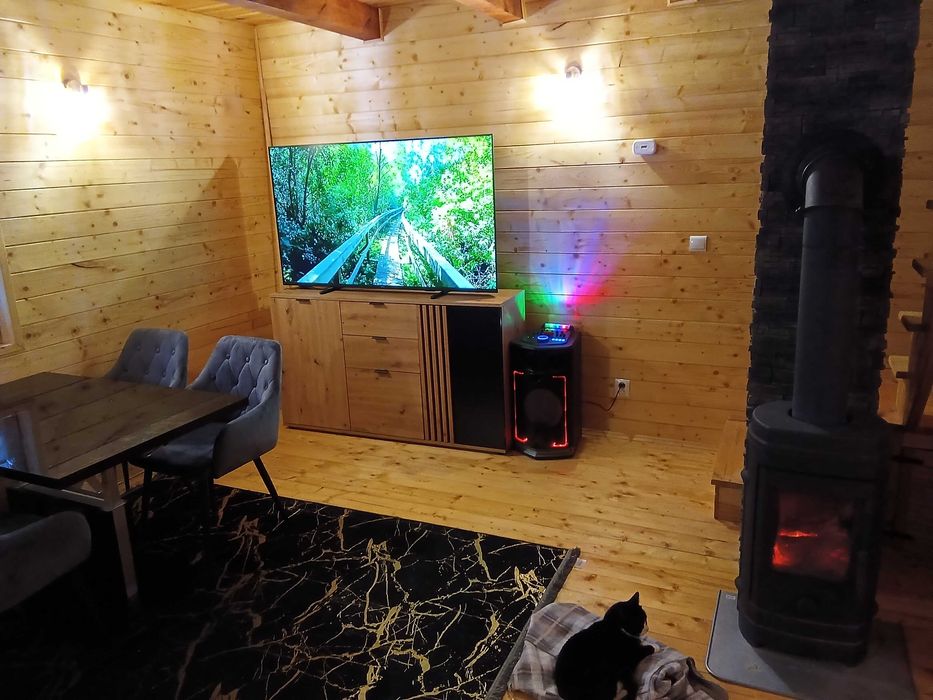 Domek z jacuzzi na wynajem w Komarówce gm. Sosnowica