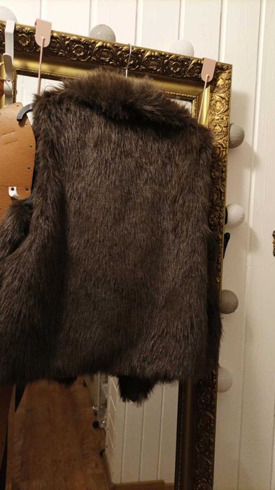 Kamizelka damska ze sztucznego futerka, czekolada.