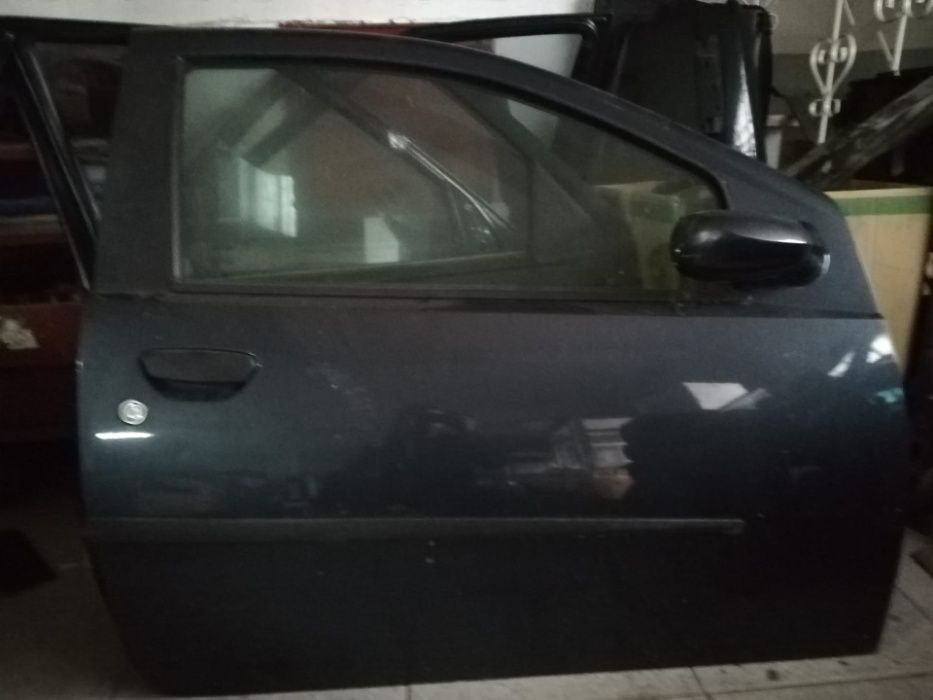 Porta frente direita/esquerda fiat punto 2