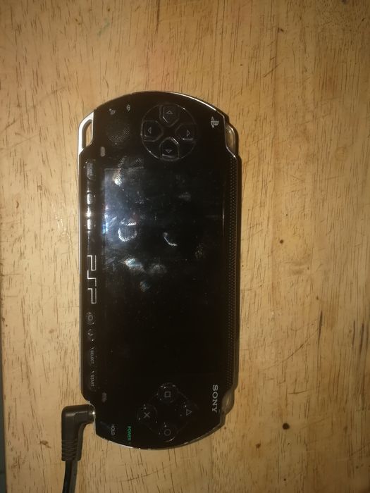 Konsola psp 1004 wysyłka