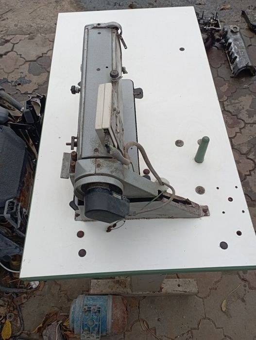 Стіл мотор швейної машинки