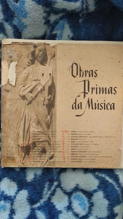 Caixa de vinis. Obras primas da música