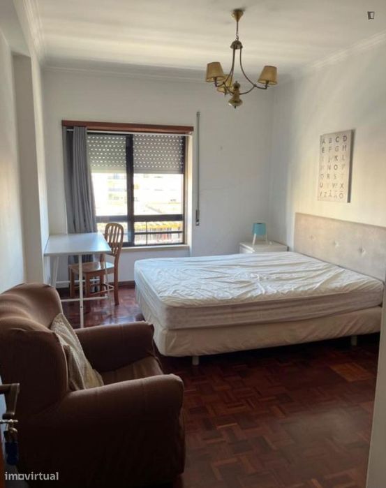 Quarto - localizado em Santarem