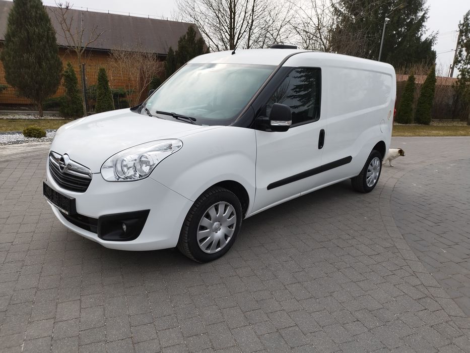 Ładny Opel Combo Van Long z zabudową. 1,4 T benzyna 120 KM.
