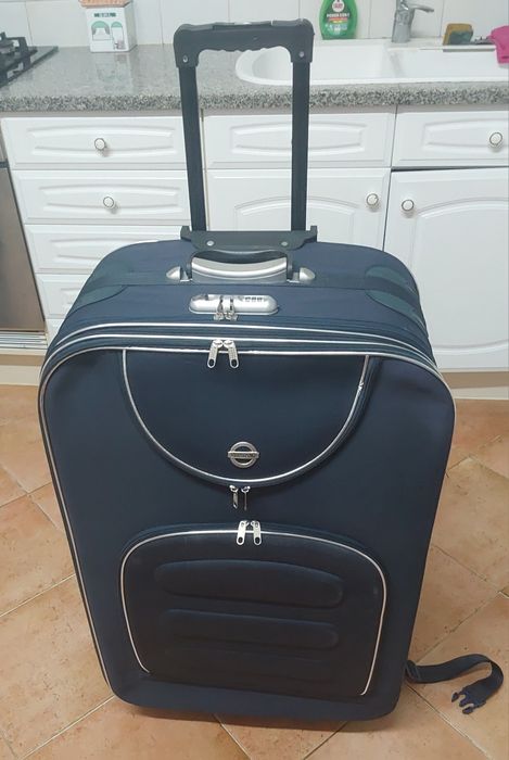 MALA DE VIAGEM GRANDE DE PORÃO. Casa,Quarto,Arrumação,Sala,Mudanças.