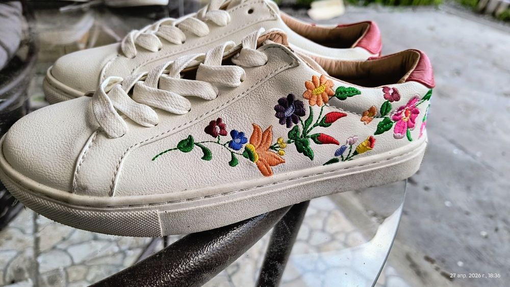 Marks & Spencer Floral Embroidered Sneakers 35-36 р.