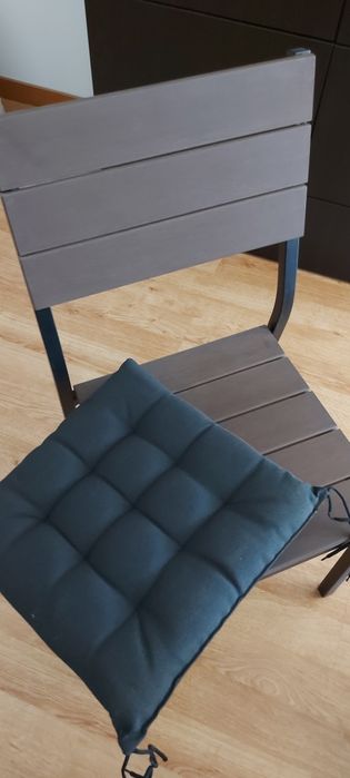 Mesa e cadeiras exterior