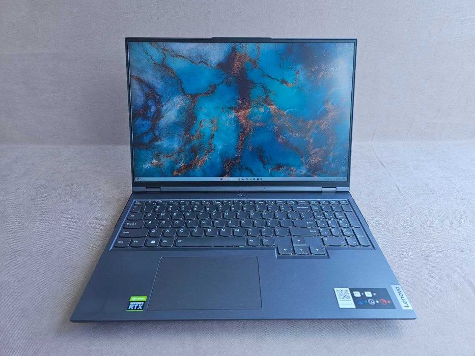 Lenovo Legion 5 Pro/16", 2k, 165Hz/R7-6800H/RTX 3070Ti/16GB RAM/1TB SSD