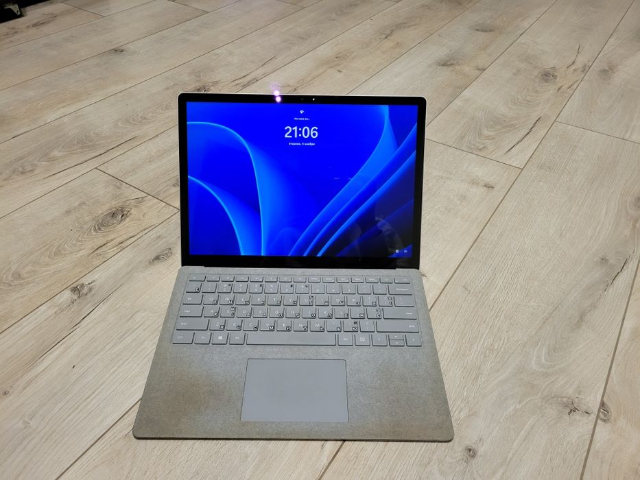 Ноутбук surface з тачскріном ціна договірна