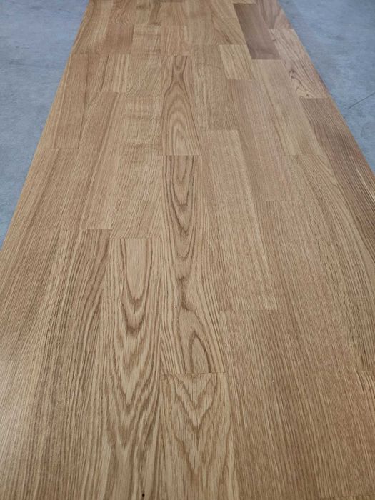 Deska dębowa lakierowana  2lamelowa 11x130x990 (30 m2)