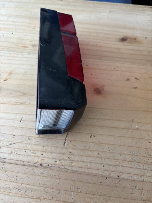 Cobertura farol traseiro - Citroen DS (boca de sapo) - ref Seima 637