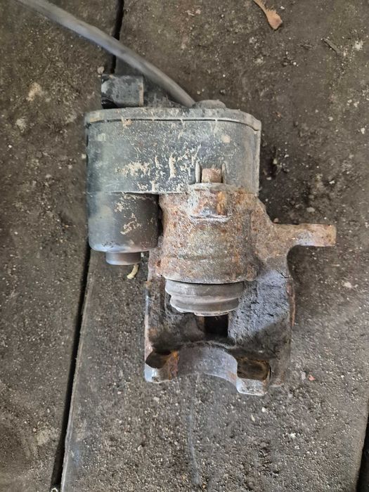 żaciski elektryczne tył volvo s60 v60
