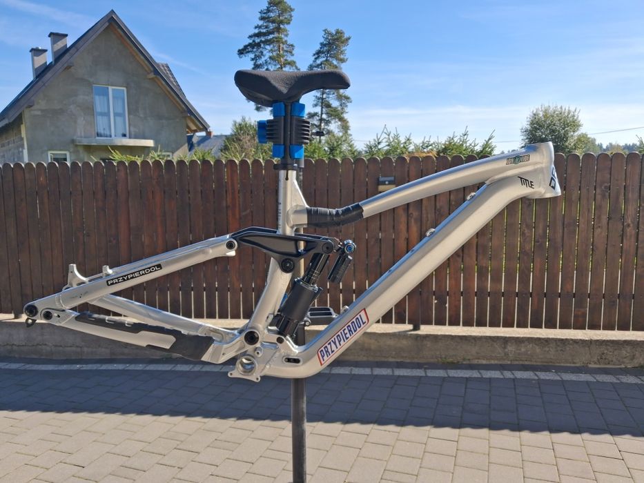 Frameset dartmoor thunderbird fr
