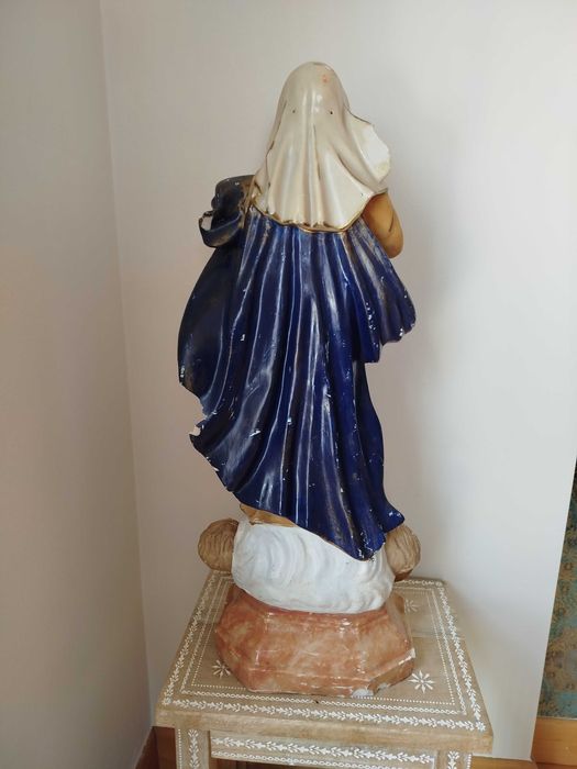 Imponente Escultura de Nossa Senhora (62 cm/13 kilos)
