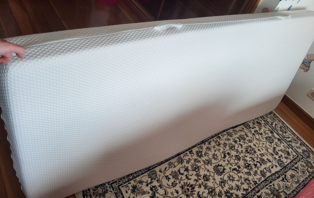 Colchão solteiro impecável