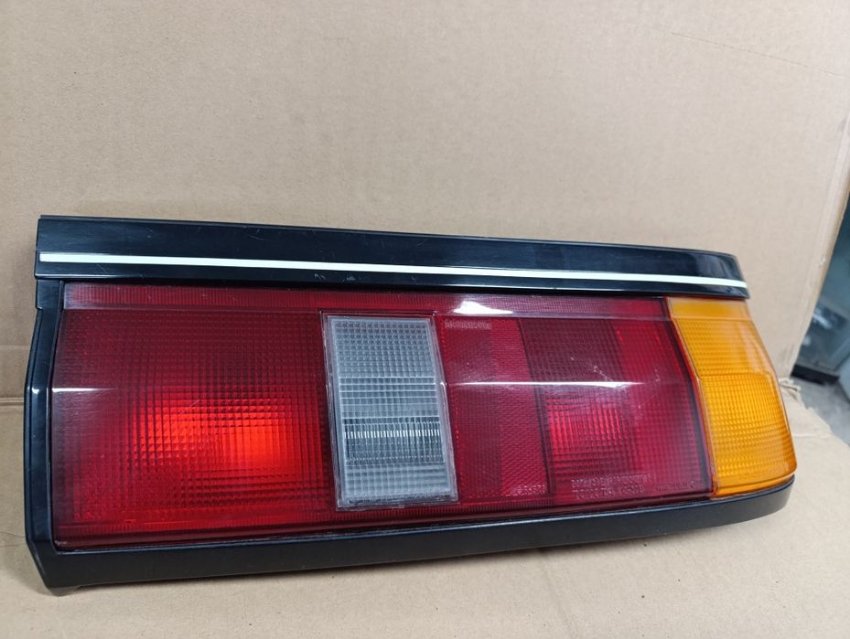 Farolins traseiros corolla ae86 whitelines