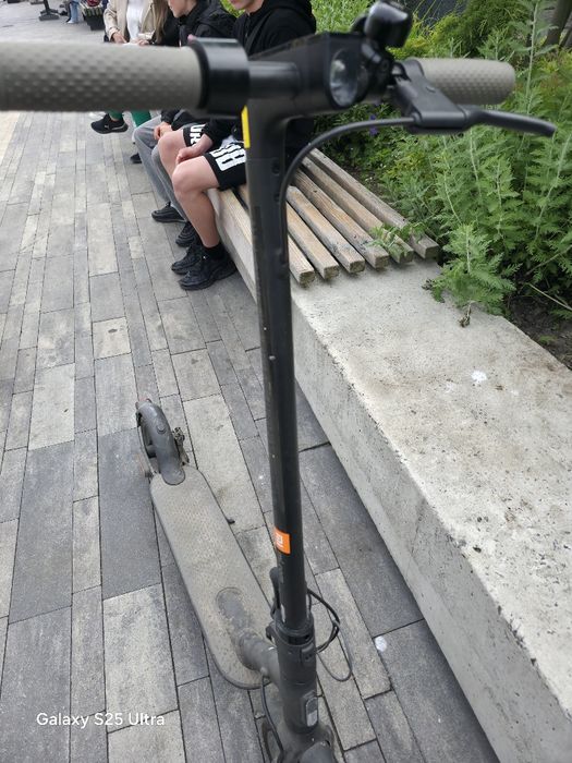 Xiaomi Mi Electric Scooter