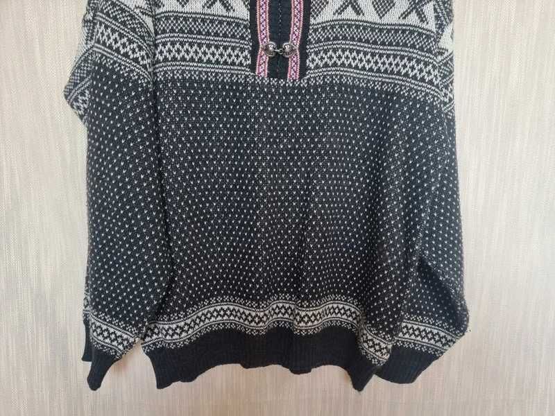 Norweski sweter z wełną