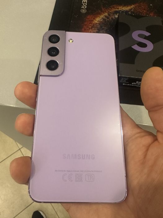 Смартфон Samsung S22 8/256