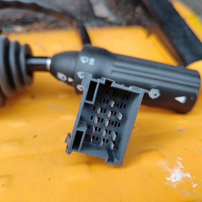 Przełącznik jazdy  Volvo