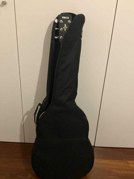 Yamaha APX 600 Black