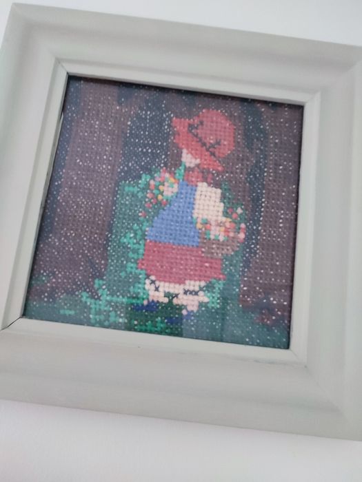 Obrazki ręcznie haftowane