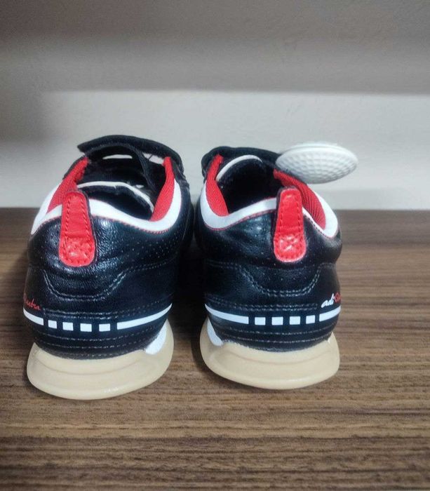 Кросівки для футболу