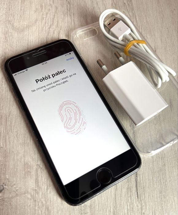 IPhone 8, 64GB, nowa bateria, stan 4/5