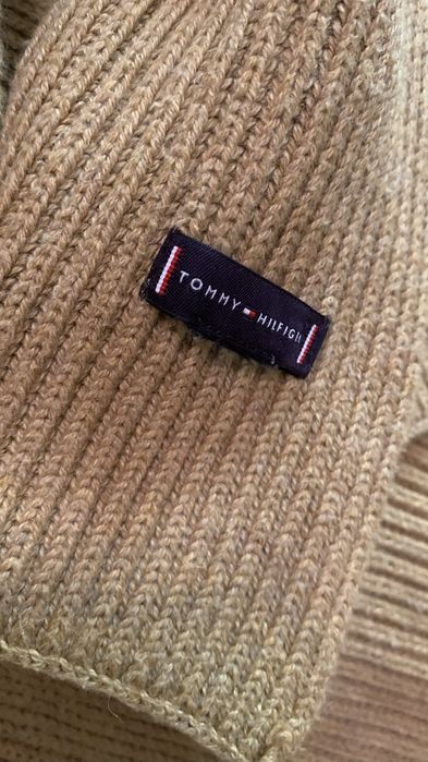 Tommy Hilfiger szal długi