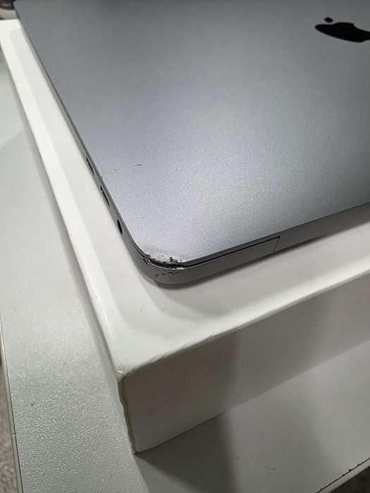 Продам MacBook Pro