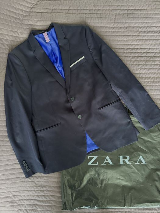 Чоловічий костюм-трійка Zara