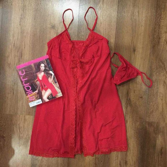 Комплект пеньюар и трусики-стринги