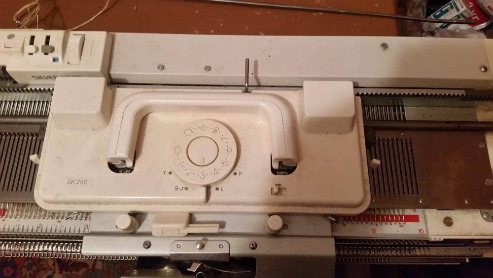 В'язальна машина silver з додатковою кареткою