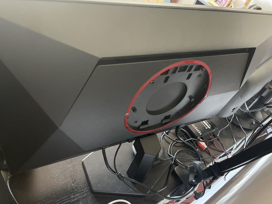 Aoc 180hz + Razer Blackwidow e Asus Rog Keris novos