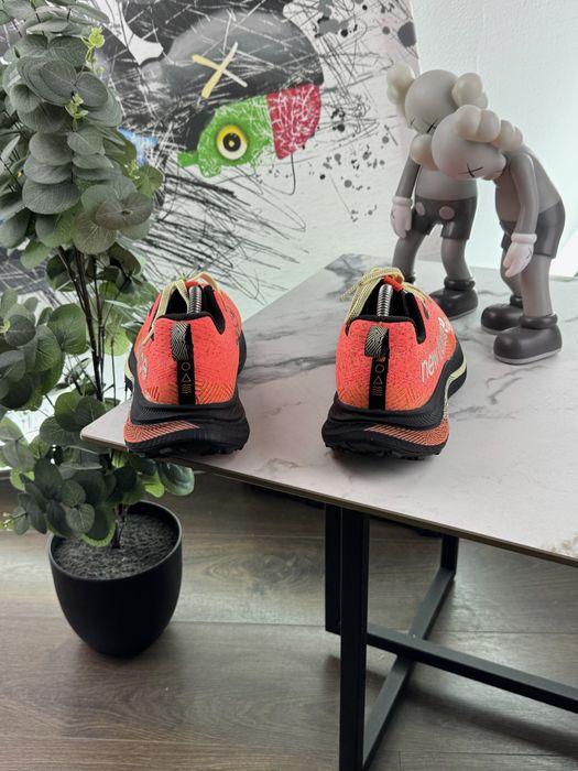 Кросівки New Balance Fuelcell 44 розмір Е14492