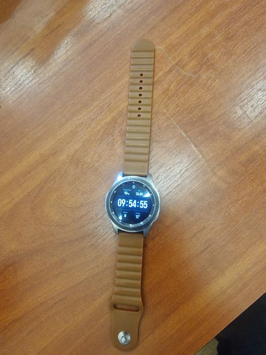 Samsung Galaxy Watch 46mm (модель SM-R800).