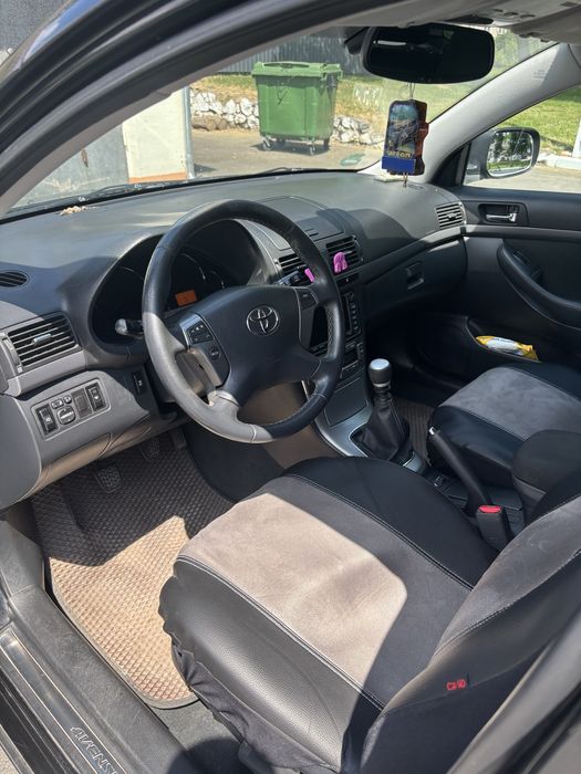 Toyota Avensis 2007 2,2 механіка