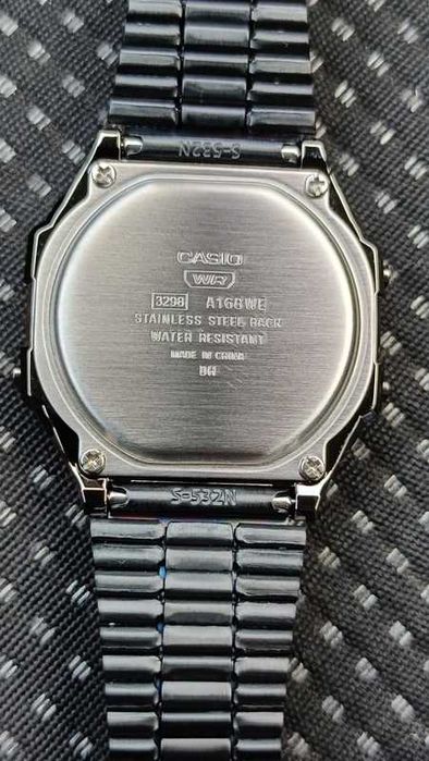 Casio A168WEHB-1A "Homage Calculadora SL-800"pecial Edition