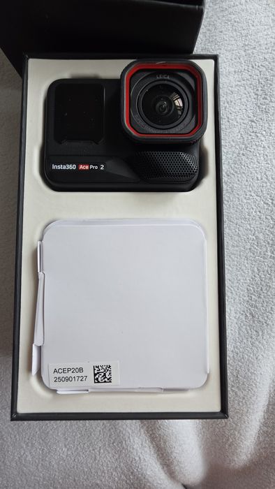 Insta360 Ace Pro 2 com SSD sandisk extreme 32Gb